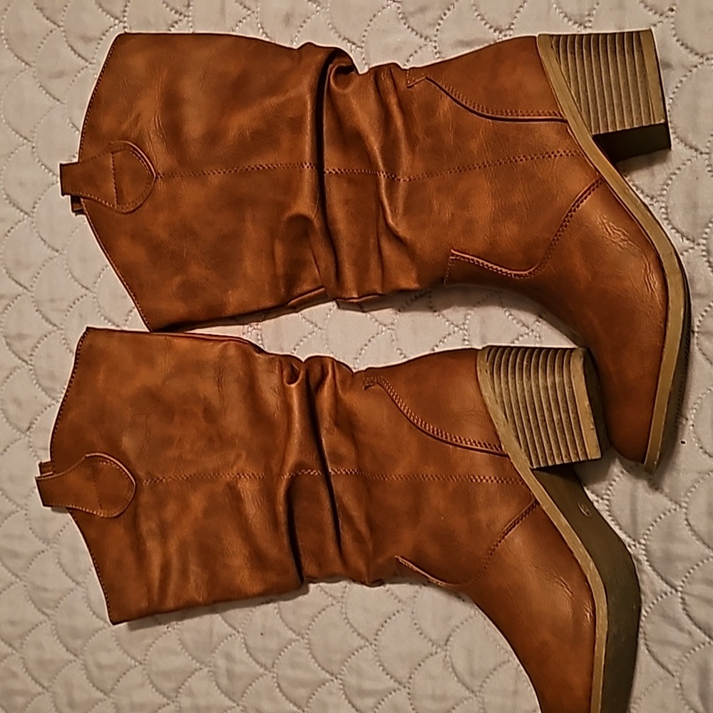 B2 Size 36 brown boots